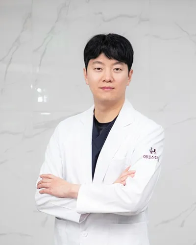 김학범 병원장 (가정의학과 전문의)